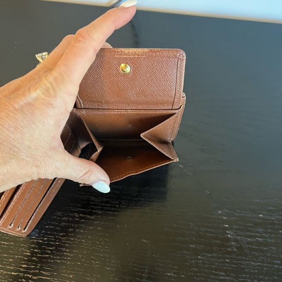 Vintage Men’s Louis Vuitton wallet - Picture 8 of 9